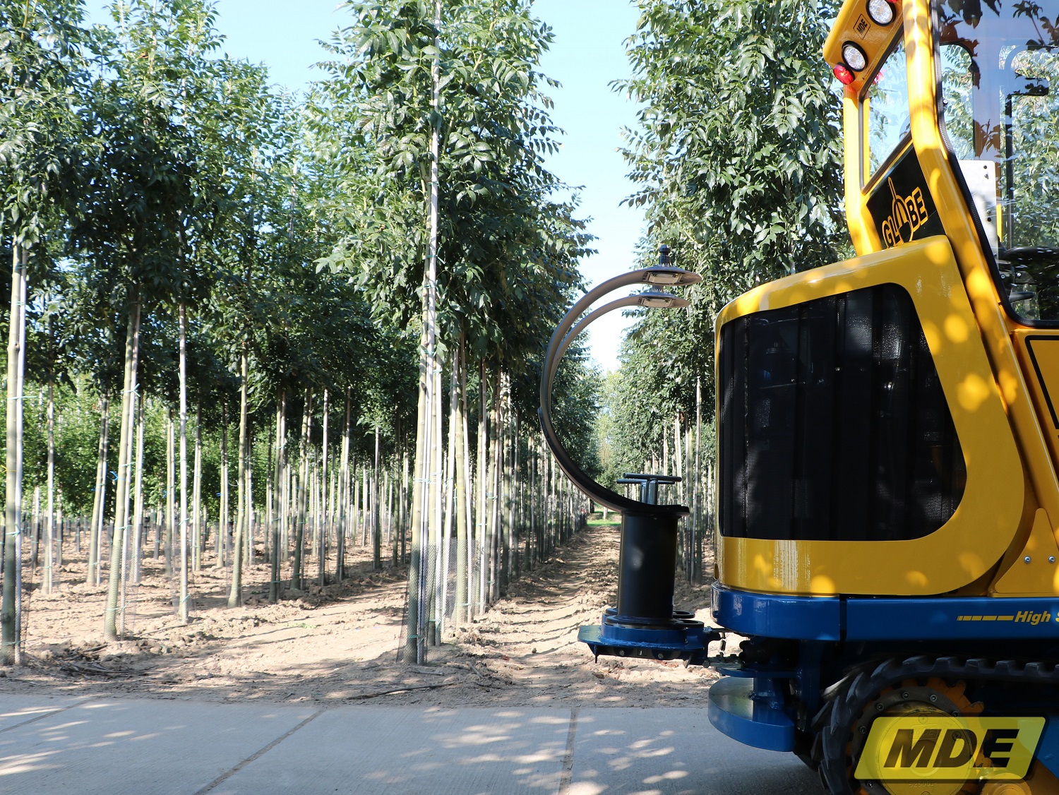 mde-machinebouw-globe-120-optie-meshouder-1-1