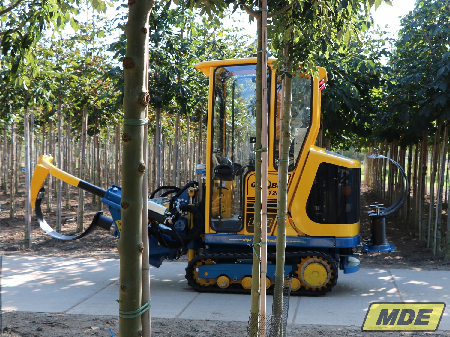 mde-machinebouw-globe-120-optie-meshouder-8-