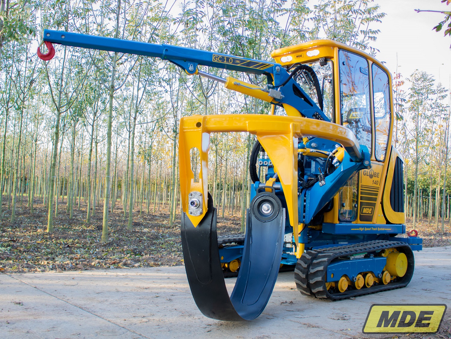 mde-machinebouw-globe-140-with-crane-34-1